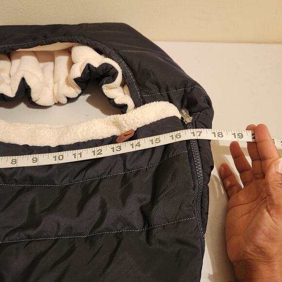 Lot Of 2 Infant Car Seat Covers - Pink & Black By SkipHop & JJ Cole Winter Baby - Picture 9 of 10